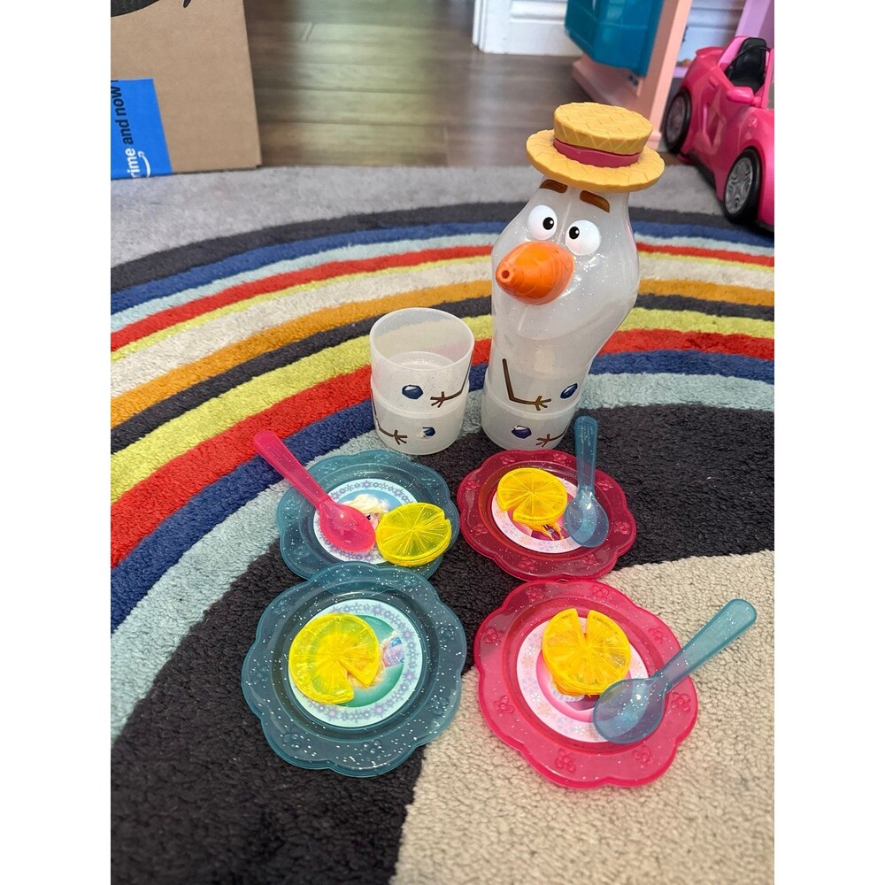 Disney Frozen Olaf In Summer Tea Set with Lemons, Cups, Plates, and Spoons